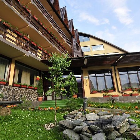 Mistral Resort Moeciu De Sus Εξωτερικό φωτογραφία