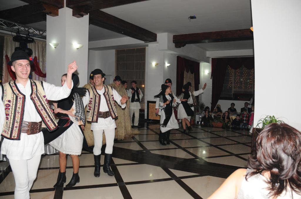 Mistral Resort Moeciu De Sus Εξωτερικό φωτογραφία