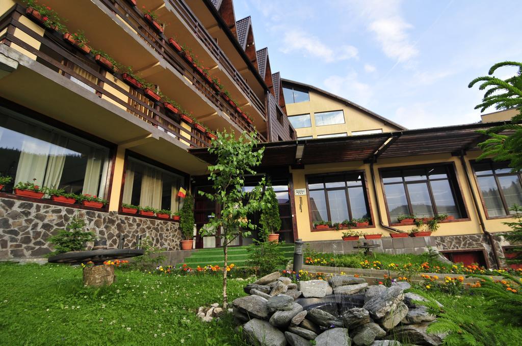 Mistral Resort Moeciu De Sus Εξωτερικό φωτογραφία